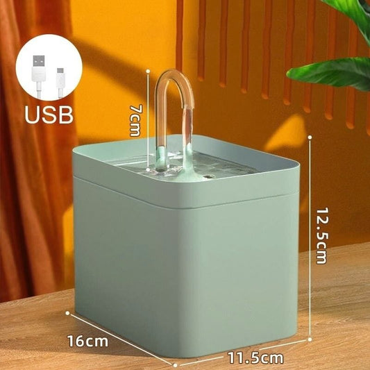 Vandfontæne 1,5L - USB stik - Grøn